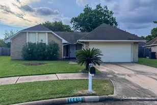 14418 Moorfield Dr, Houston, TX 77083 - Photo 2