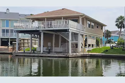 16528 Tortuga Way, Jamaica Beach, TX 77554 - Photo 1
