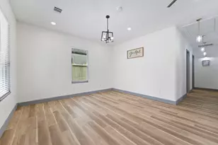 200 Canary St, Point Blank, TX 77364 - Photo 10