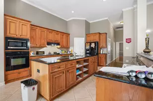 2227 Greenhaven Dr, Sugar Land, TX 77479 - Photo 12
