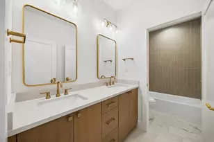 1710 Gardenia Dr, Houston, TX 77018 - Photo 24