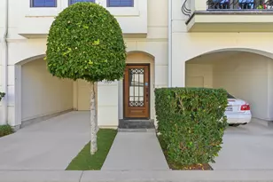 3105 Fairdale Oaks E, Houston, TX 77057 - Photo 2