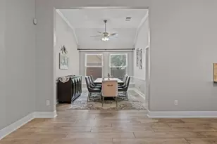 2015 E Trail Water Ct, Houston, TX 77339 - Photo 8
