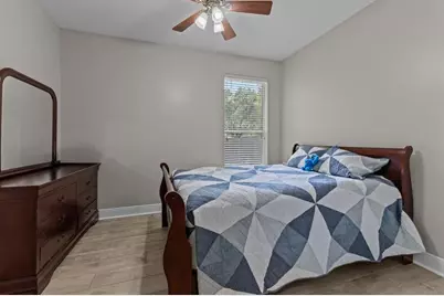 2015 E Trail Water Court, Houston, TX 77339 - Photo 16