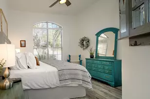 182 N Valley Oaks Cir, The Woodlands, TX 77382 - Photo 22