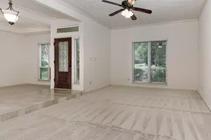 26 Gate Hill Dr, The Woodlands, TX 77381 - Photo 6
