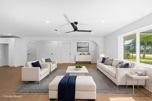 719 E 40th 1/2 St, Houston, TX 77022 - Photo 2