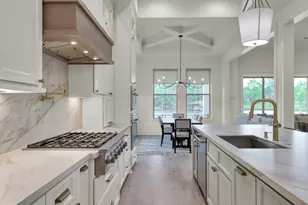 6859 Kingston Cove Ln, Willis, TX 77318 - Photo 18