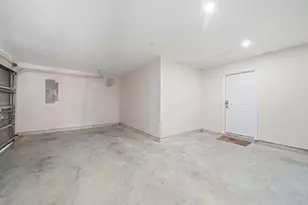 5250 Lauren Rd, Alvin, TX 77511 - Photo 38