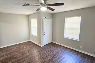 8782 Flossie Mae St, Houston, TX 77029 - Photo 4