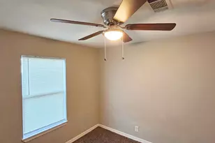 8782 Flossie Mae St, Houston, TX 77029 - Photo 10