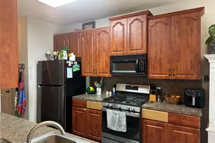 1007 Oak Falls Dr, Conroe, TX 77378 - Photo 8