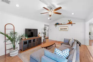 102 Enchanted Oaks Ct, Spring, TX 77388 - Photo 16