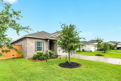 10514 Watershed Drive, Rosharon, TX 77583 - Photo 4