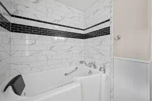 6673 Sylvan Rd, Houston, TX 77023 - Photo 18