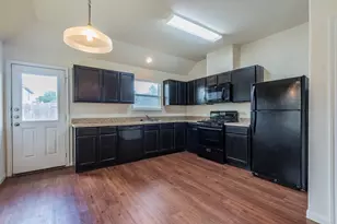 14942 Hidalgo Valley Ln, Houston, TX 77090 - Photo 8