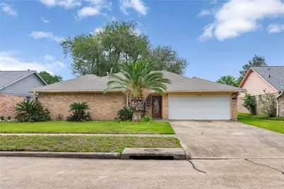 1818 New Orleans Street, Deer Park, TX 77536 - Photo 2