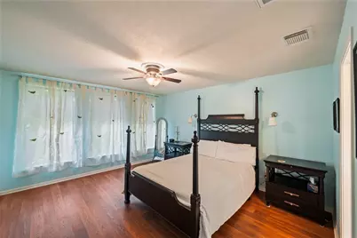 10 Orchid Grove Place, The Woodlands, TX 77385 - Photo 8