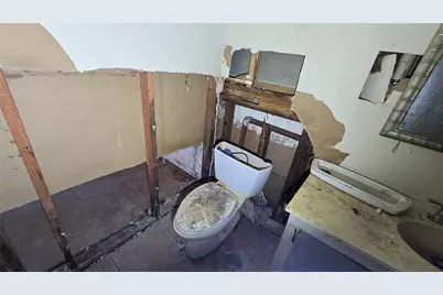 7930 Carolwood Drive, Houston, TX 77028 - Photo 20