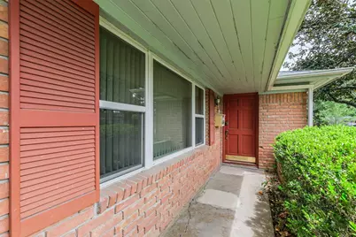 5450 Stillbrooke Drive, Houston, TX 77096 - Photo 2