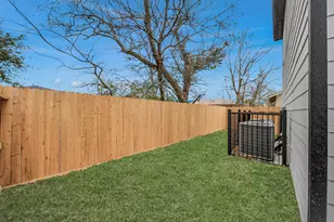 8012 Miley St, Houston, TX 77028 - Photo 38