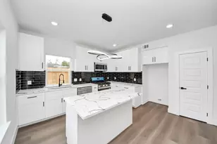 8012 Miley St, Houston, TX 77028 - Photo 16