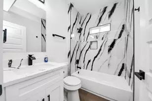 8012 Miley St, Houston, TX 77028 - Photo 32