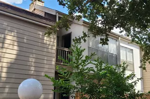 2100 Tanglewilde St, Houston, TX 77063 - Photo 8