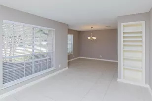 7035 Oak Bough Dr, Houston, TX 77088 - Photo 2
