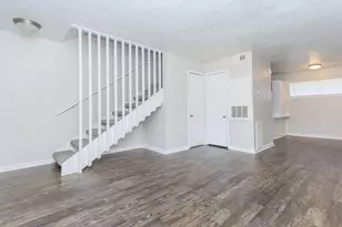 8271 Stone St, Houston, TX 77061 - Photo 4