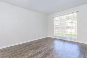 8271 Stone St, Houston, TX 77061 - Photo 2