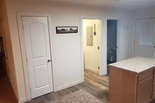 426 Cardinal Dr, Paige, TX 78659 - Photo 10