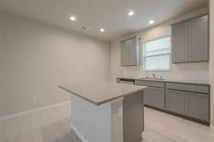 13306 Prado Ridge Ln, Rosharon, TX 77583 - Photo 12