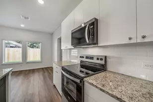 11931 Pondwood Dr, Cypress, TX 77429 - Photo 8