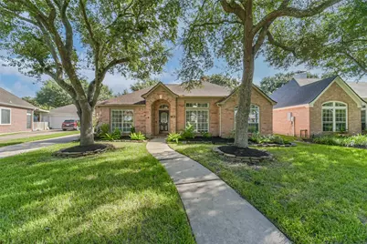 119 Misty Morning, League City, TX 77573 - Photo 2