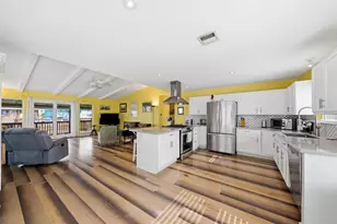 2 S Sandpiper St, La Marque, TX 77568 - Photo 14