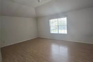 3006 Greenbriar Springs Dr, Houston, TX 77073 - Photo 4