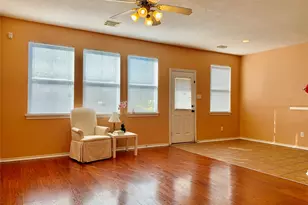 12414 Jasmine Brook Ln, Houston, TX 77089 - Photo 4