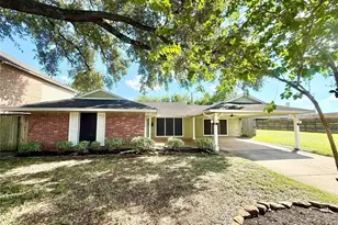 5545 Pagewood Ln, Houston, TX 77056 - Photo 1