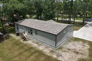 9910 Oak Leaf St, Baytown, TX 77521 - Photo 2