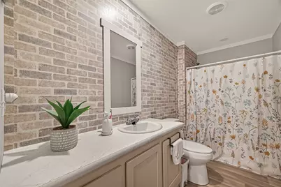 9910 Oak Leaf Street, Baytown, TX 77521 - Photo 22