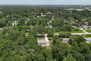 9910 Oak Leaf St, Baytown, TX 77521 - Photo 36