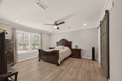 9910 Oak Leaf Street, Baytown, TX 77521 - Photo 26