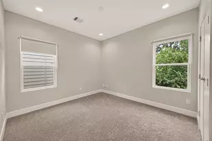 3350 Pinemont Dr, Houston, TX 77018 - Photo 22