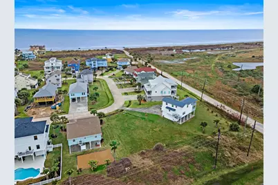14426 Spyglass Circle, Galveston, TX 77554 - Photo 4