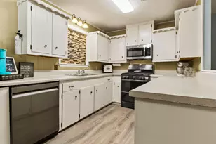4420 Shady Ln, Huntsville, TX 77320 - Photo 16