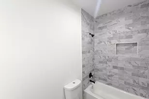 8101 Venus St, Houston, TX 77088 - Photo 18