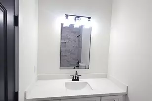 8101 Venus St, Houston, TX 77088 - Photo 20