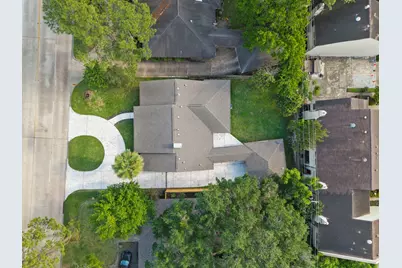 2402 Chimney Rock Road, Houston, TX 77056 - Photo 36