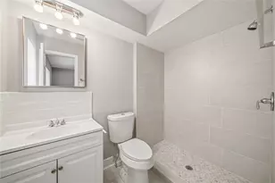 6523 La Violetta Dr, Houston, TX 77083 - Photo 8